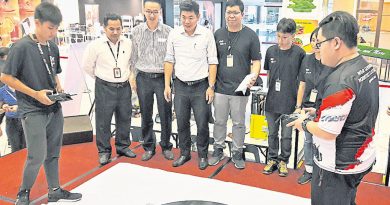 朱建华：死读书未必成功  参与活动训练思考