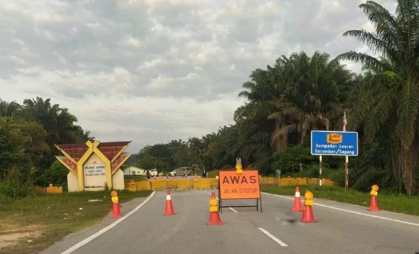 因雪兰莪实施有条件行动管制令，甘榜吉江路段通往沙叻的路段已经关闭。（照片取自网络）