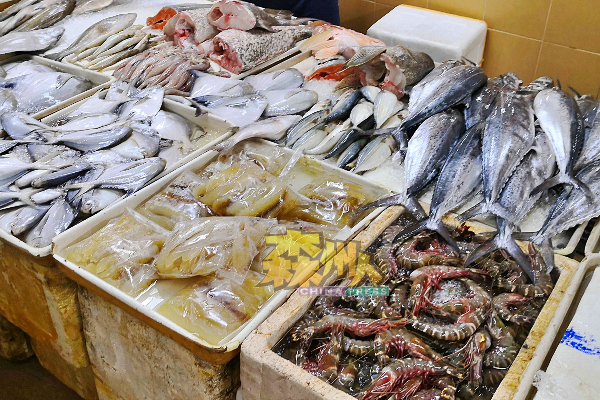 鱼虾类海产价格于近期调涨。