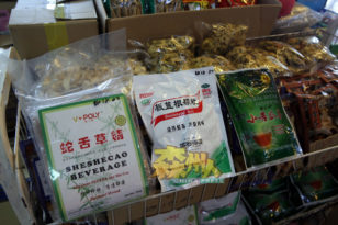 ◤森州疫情◢中药店热销．小贩生意旺 大热天 凉茶好卖