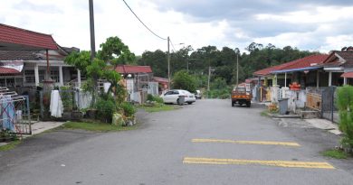 老千假借铺路诈骗 万茂区逾10居民破财