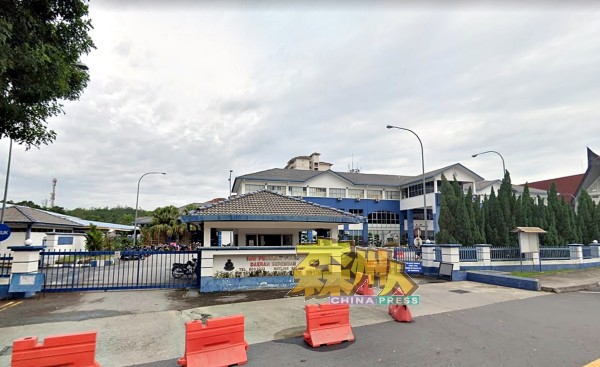 位于芙蓉新城的芙蓉警局，首轮筛检结果周二出炉，再有4名执勤警员证实不幸染疫。
