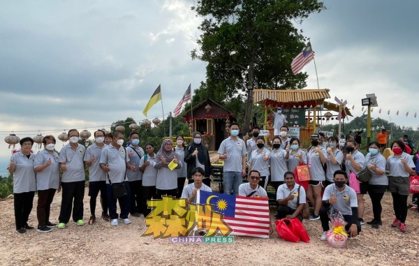 由马口多个村委会与睦邻计划所举办的登山活动，在泰梳山举办，约有200人参与。