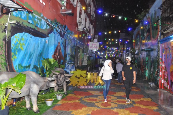州政府打造芙蓉艺术巷为芙蓉市的新景点，也是全马最长的壁画街。