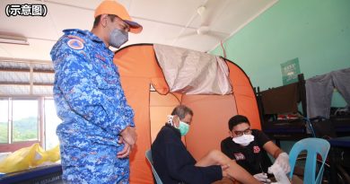 ◤大水灾◢10疏散中心仍运作 收容逾300灾黎