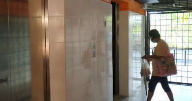 【森州人头条】新升降机用不到1个月频故障 十四楼居民再陷爬楼梯噩梦