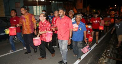 民众会堂临阵被拒使用 亚逸玛旺中秋晚会依然成功举办