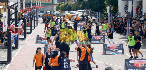 芙蓉文化街尖子杯篮球赛吸引147支队伍报名参加。  