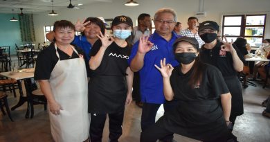 “我曾是曼梳的老师！” 三苏大打“老师牌”攻民心