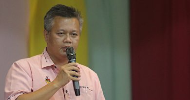 避免家庭暴力 吴金财：正能量面对压力