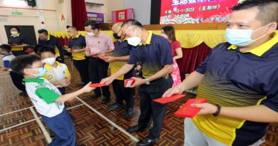 谢琪清促各校免除仪式 速移交开学援助金予家长