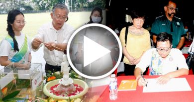 逾300人齐集圣保罗中学 抄经浴佛共庆卫塞月