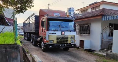 重型车辆违泊住宅区 县会陆交局受指示对付