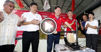 【森州人头条 】成功出线上阵万茂 叶耀荣终于等到“榴梿跌”！