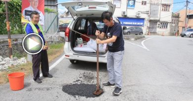 沉香频见路洞 候选人蔡永富找钱修路