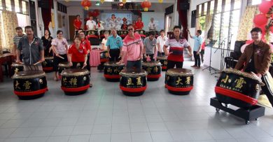 本土音乐人为母校创作 丹A华小   有校歌了