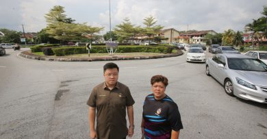 武吉则当交通圈长年塞车 工程局受促调节红绿灯通车时间