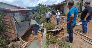 豪雨致河堤崩 修复工程下周展开