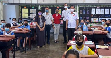谢琪清拨款3万 为新华小学添购150套桌椅