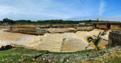 宁宜河飘汽油味 滤水站停运 波德申部分地区断水