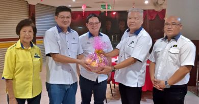 马华总有出头天 刘亚强吁党员勿气馁