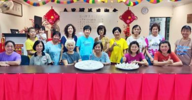 森甲河婆妇女组教制菜粄     发扬传统美食文化