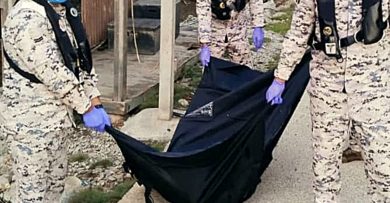 身分不明 只穿长裤 波海域   发现男浮尸
