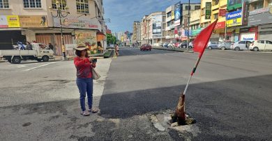 雨天路面铁盖易下沉凹陷 形成路洞危及安全   市议员频接投诉