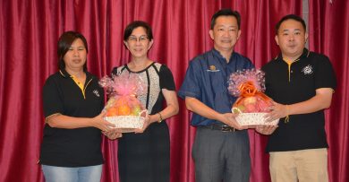 森华文报记协会员大会 一致通过修改章程  与时并进