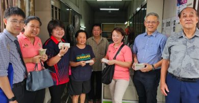 文丁中华小学校庆周日办义卖会 设70摊位  固本近售罄
