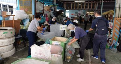 武来岸新村大扫除 150居民清理逾百公斤废料
