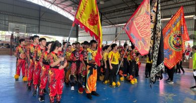 藏艺璨扬少年传统南狮赛 13支森甲醒狮团切磋技艺