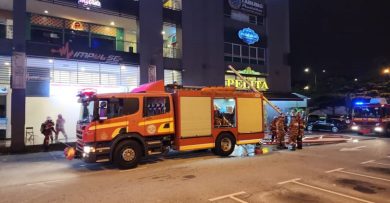 商店打烊警报器响 消拯局击玻璃救火