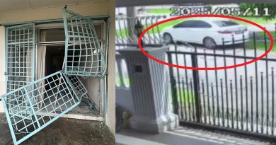 惊！失控轿车连闯3道门 再猛撞入住家