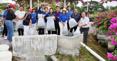 邀渔业局州议员见证 滴水协会投2000鱼苗 护生态