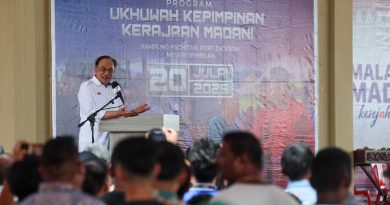 安华坦言人民有不满 “政府会设法解决问题！”