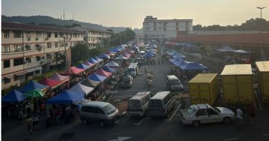 马口拿督唐贤钦路 周一夜市   未恢复营业