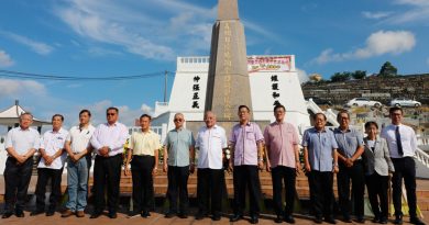 轰极端政客“搞霸凌” 吴添泉：华人爱国坚定