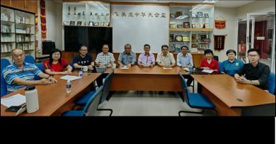 三华团声援：倒挂国旗非蓄意 波小勇于承担应受肯定