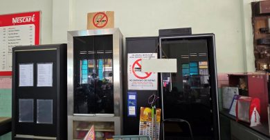 “偷偷摸摸”卖香烟 又怕中罚单 业者：不卖了